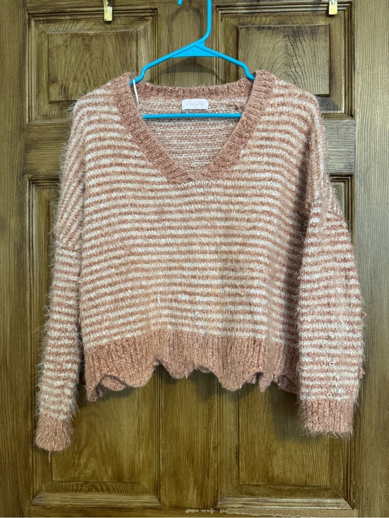 Pink Lily Sweaters - Pink Lily Striped V-Neck Cropped Sweater in Dusty Rose and Cream